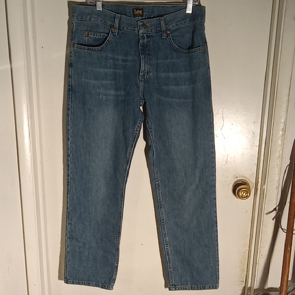 Mens Lee Jeans. Blue, like no stretch. Good Condition. Regular fit. - Picture 1 of 9